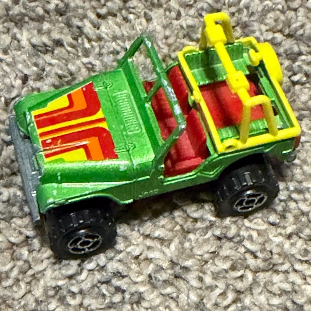 Vintage Diecast Toy Cars Lot Trucks Jeep Made in Hong Kong Mixed Lot‎ 8pc